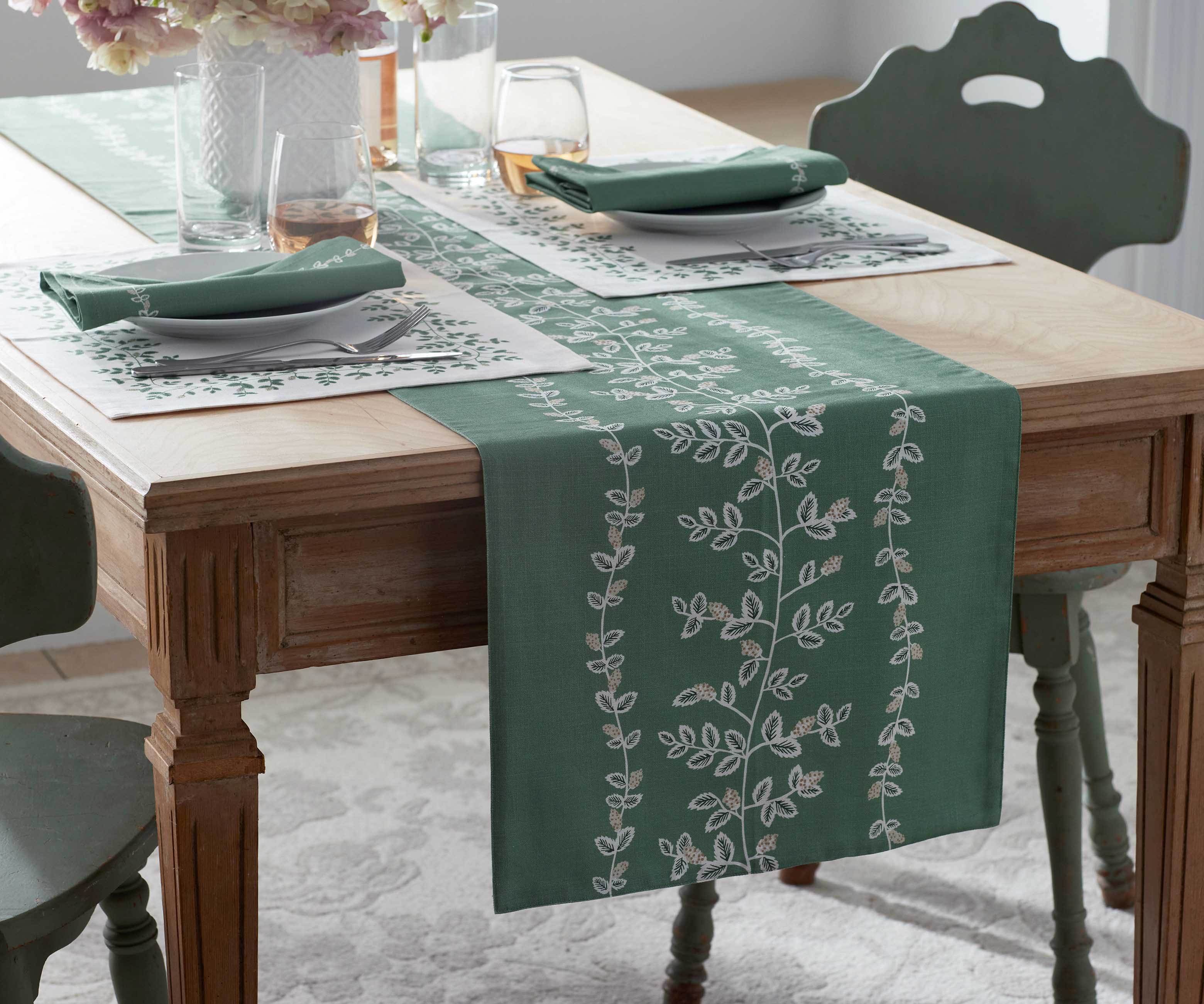 Cotton Table Runner - Climbing Vines