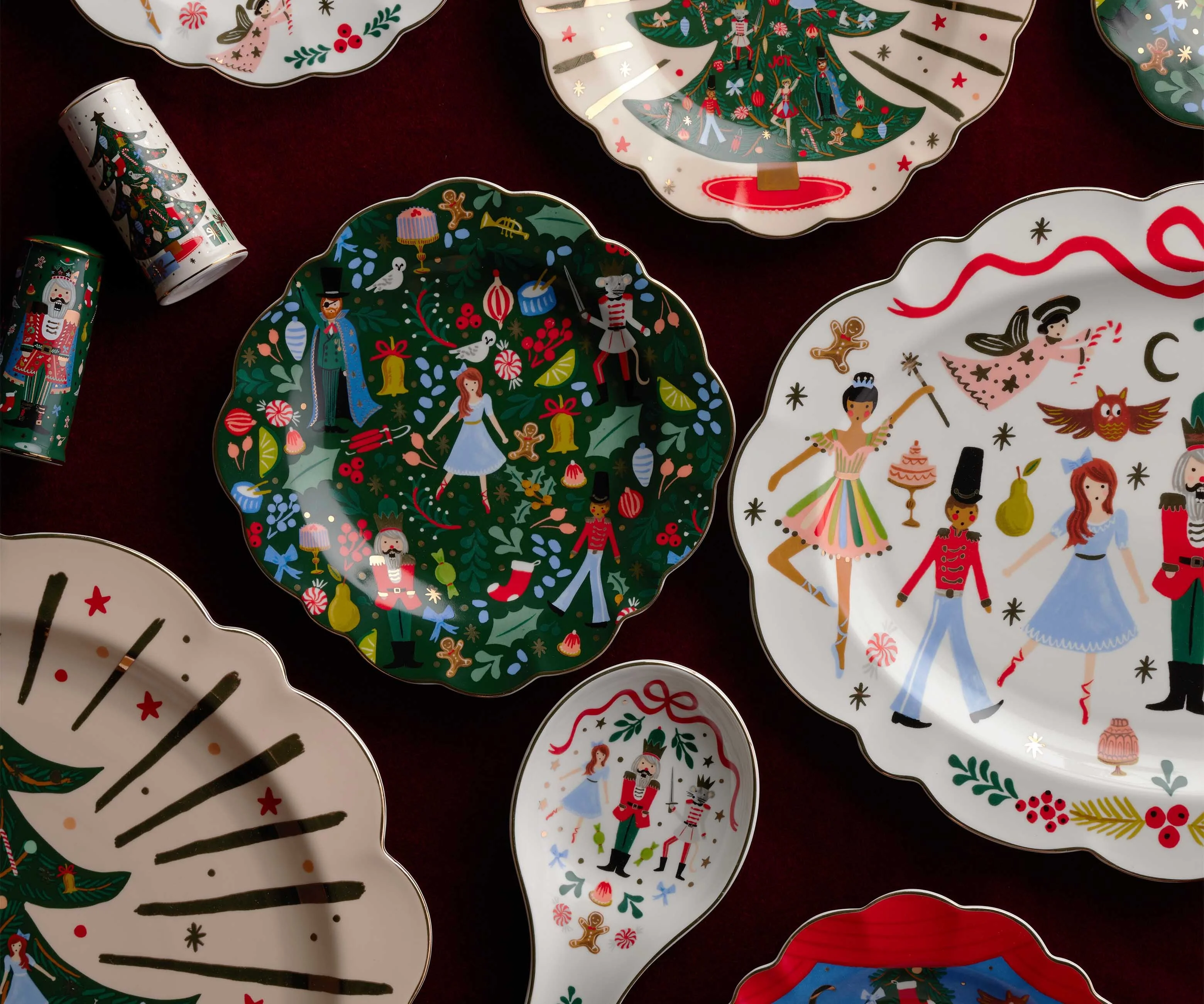 Porcelain Dessert Plate Set - Nutcracker