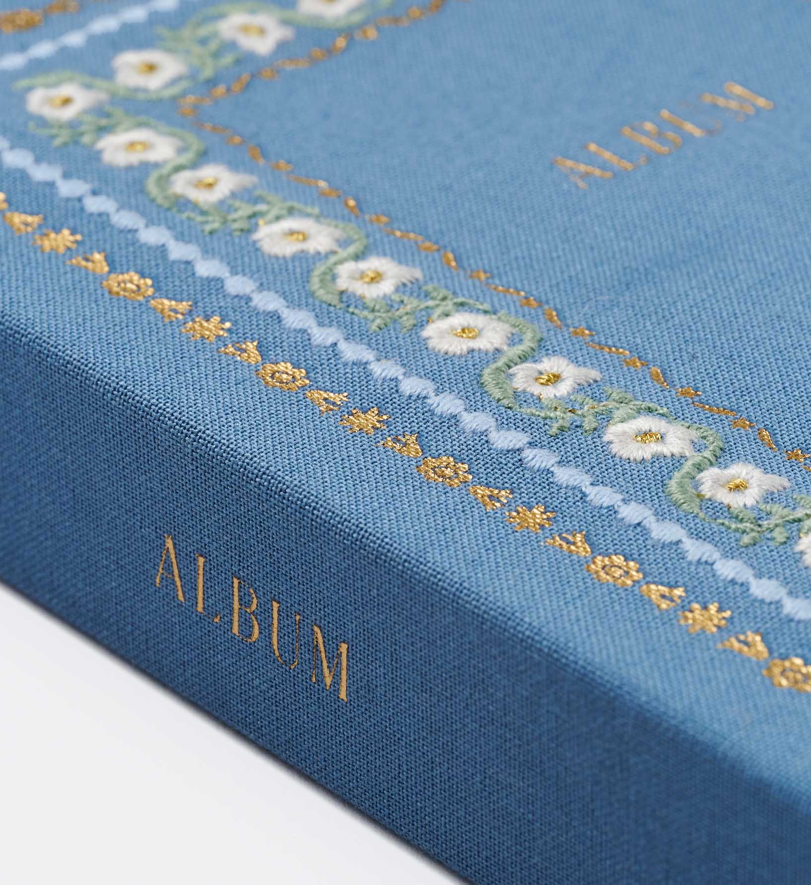 Embroidered Small Photo Album - Delphine