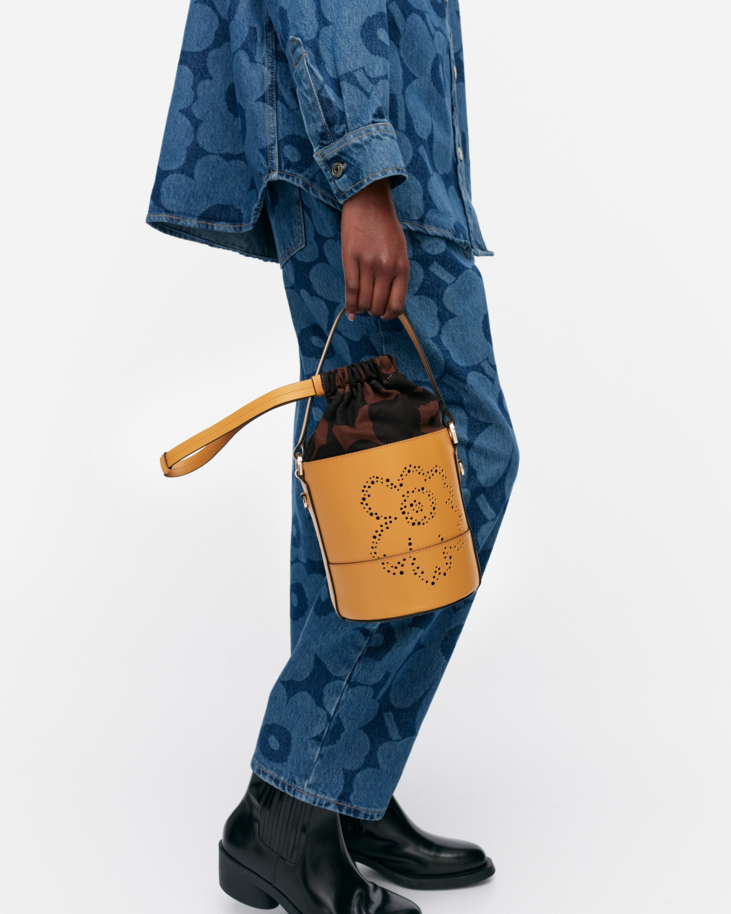 Imprint Small Bucket Unikko
